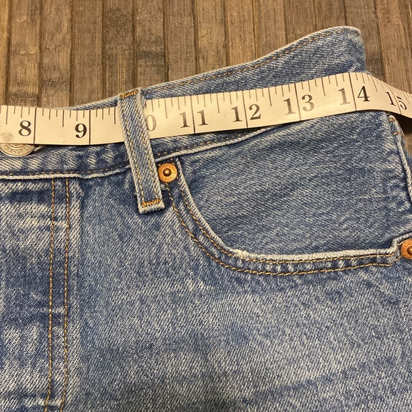 LEVI'S Premium 501 High Rise Buttonfly Distressed Denim Shorts Size 27 - Picture 10 of 11